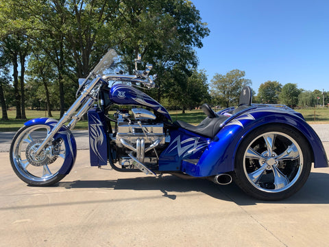 2018 | 400ci | Blue & Silver Touring - SOLD
